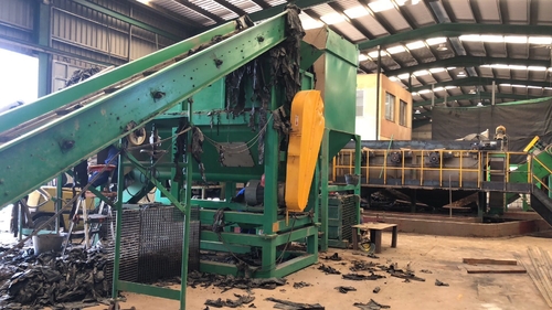 trường hợp công ty mới nhất về Tây Ban Nha Dây chuyền máy tái chế &amp; tạo hạt nông nghiệp