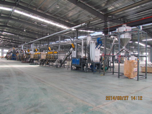Máy nghiền tái chế nhựa CE, Dây chuyền tái chế chai PET 2000kg / H