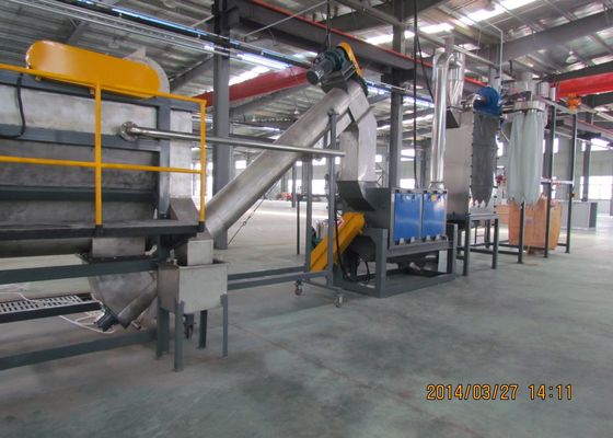 Dây chuyền tái chế chai nhựa PET 2000kg / h
