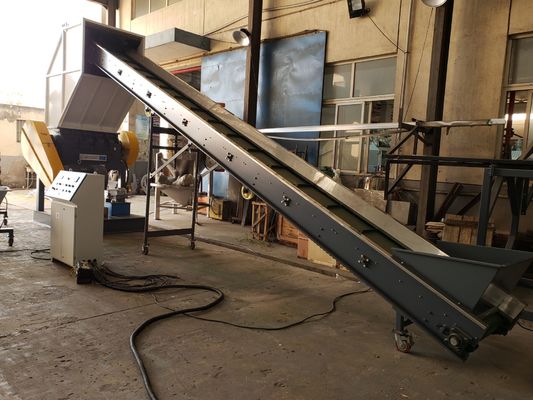500kg / H 1000kg / H Máy nghiền màng PP PE Máy tái chế màng Pe