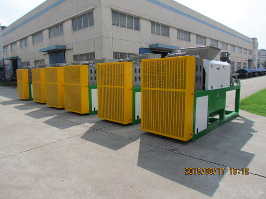98 Loại bỏ nước Máy sấy nhựa trục vít 800KG / H 320mm