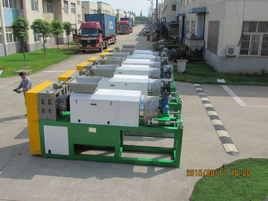 98 Loại bỏ nước Máy sấy nhựa trục vít 800KG / H 320mm
